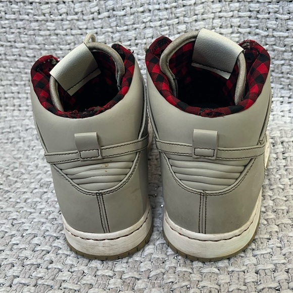 Nike Dunk Ultra High Top Mens Sz 8.5 Waterproof Grey Sail Red Plaid - Picture 4 of 12